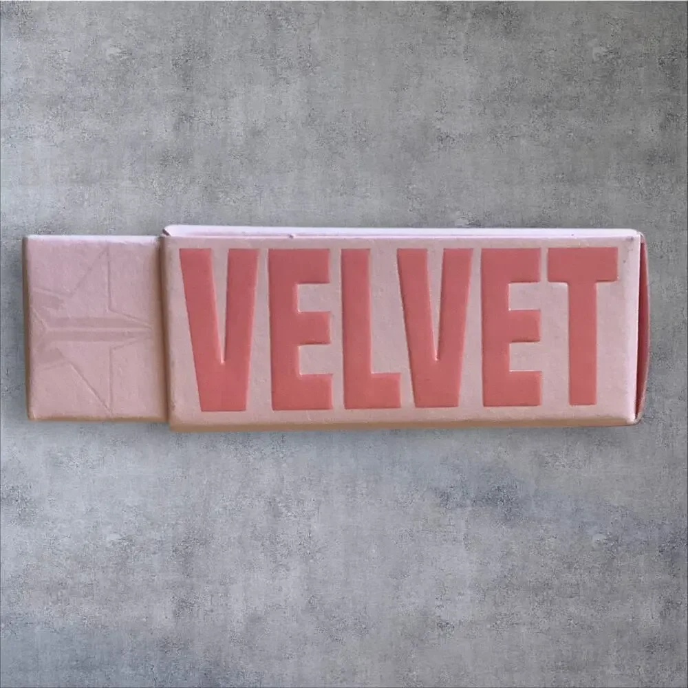 NIB‎ Jeffree Star Velvet Trap Lipstick in Cherry Soda